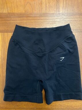 Gymshark Black Seamless High-Rise Bike Shorts with Reflective Logo